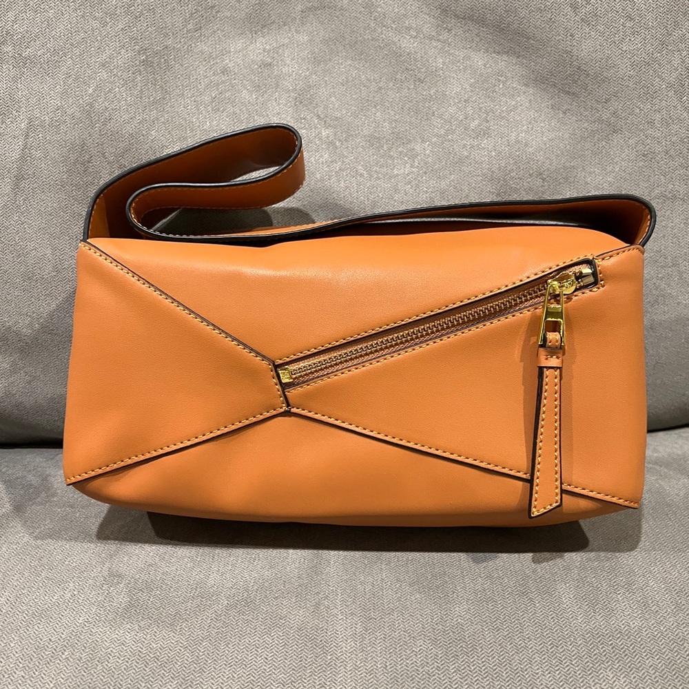 Geometric Tan Hobo Bag - Picture 4 of 4
